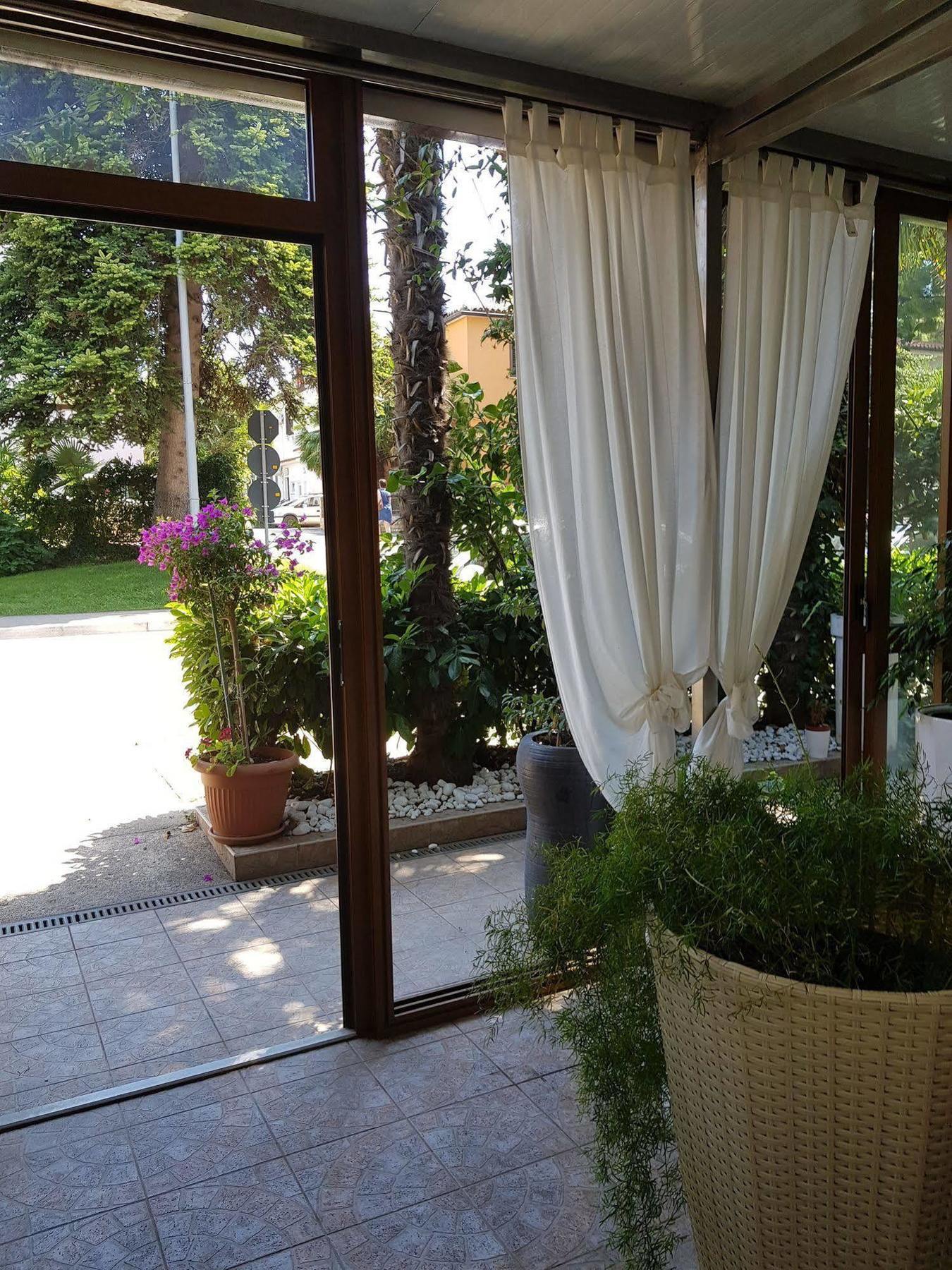Boutique Santa Maria Hotel 3*